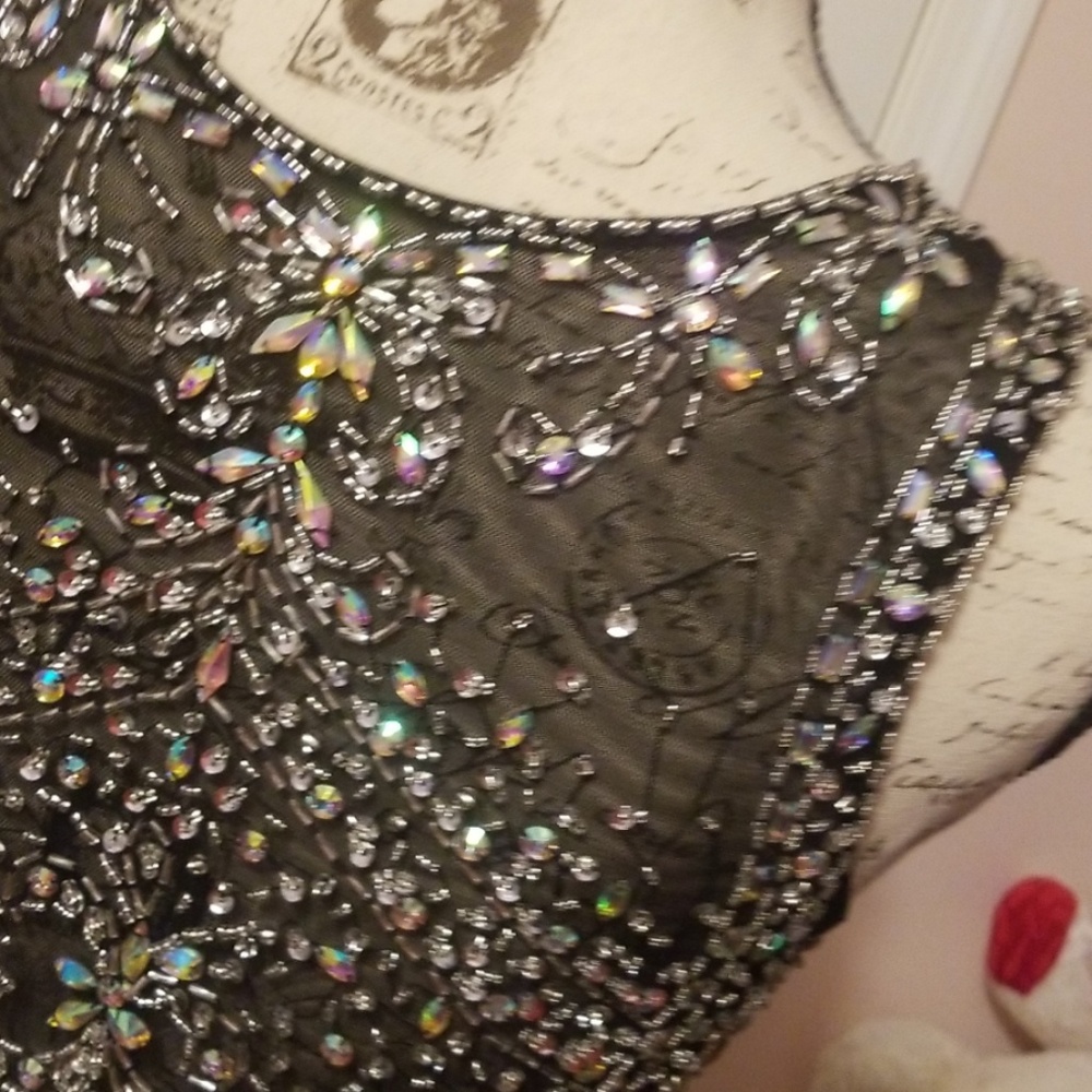 Dress - Picture 6 of 6